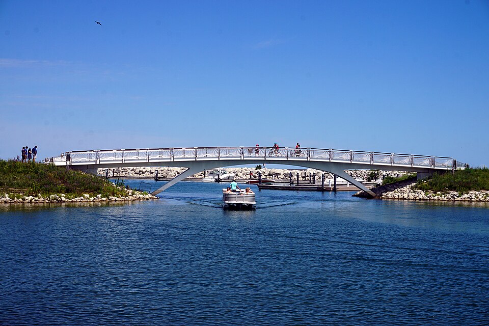 Lakeshore State Park