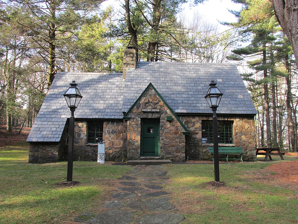 Mount Tom State Reservation