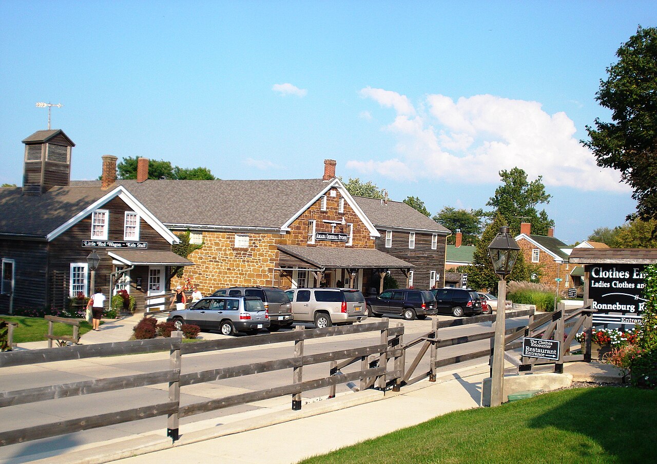 Amana, IA