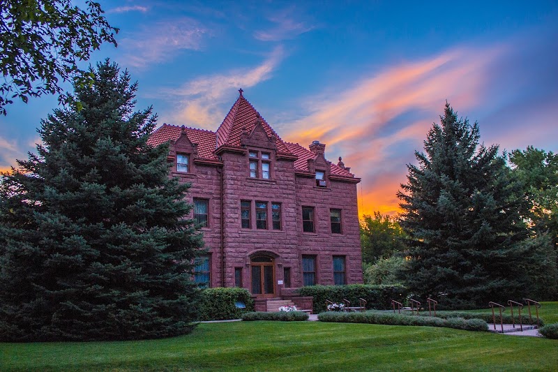 Moss Mansion Museum