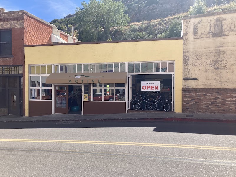 B Active Bisbee & Refresh Bar