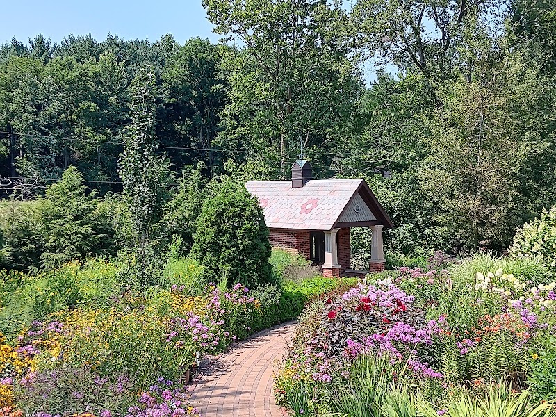 DeFries Gardens ‒ River Preserve County Park
