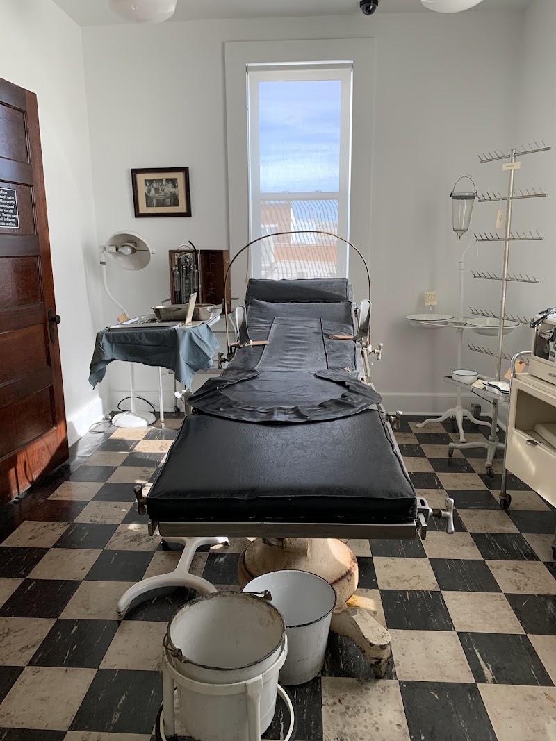 Holmes Medical Museum