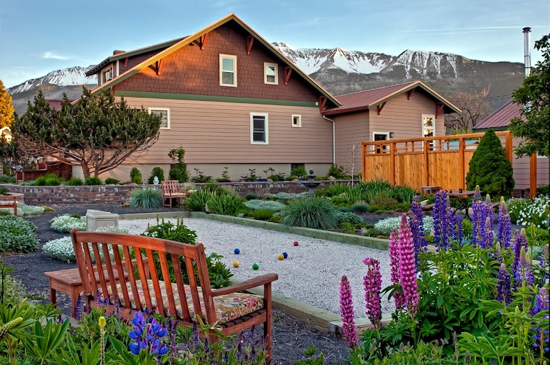 Bronze Antler Bed & Breakfast