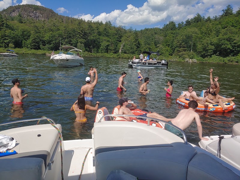 Daleys Adventure Boat Tours
