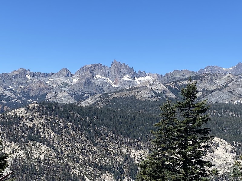Minaret Vista