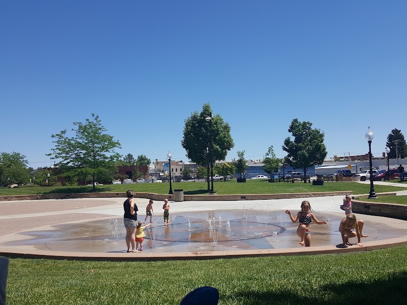 Whitney Commons Park