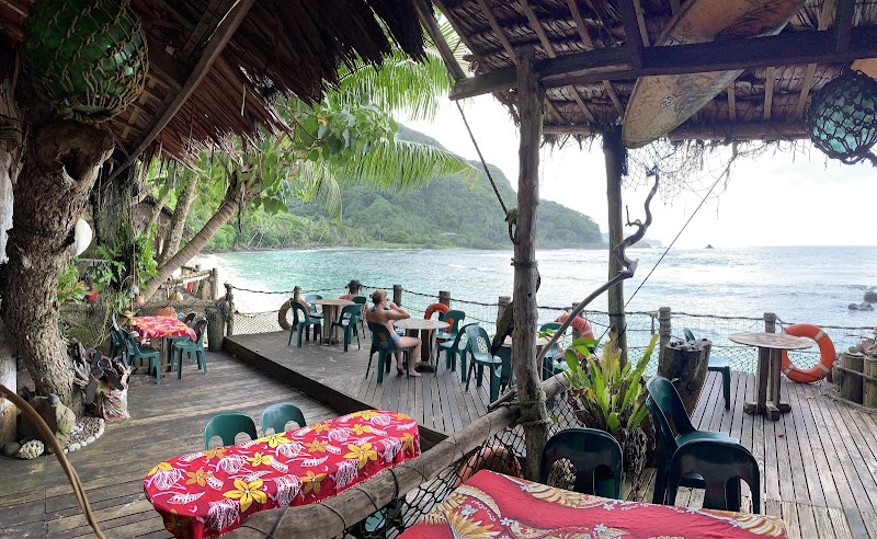 Tisa's Barefoot Bar