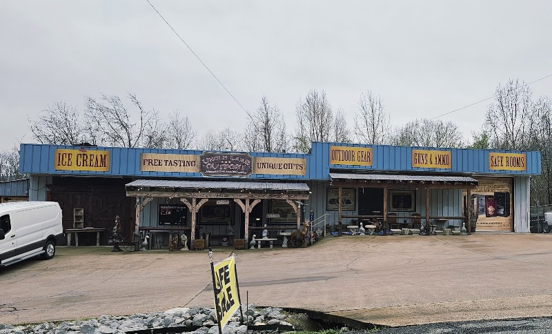 Uncle Lar's Outpost