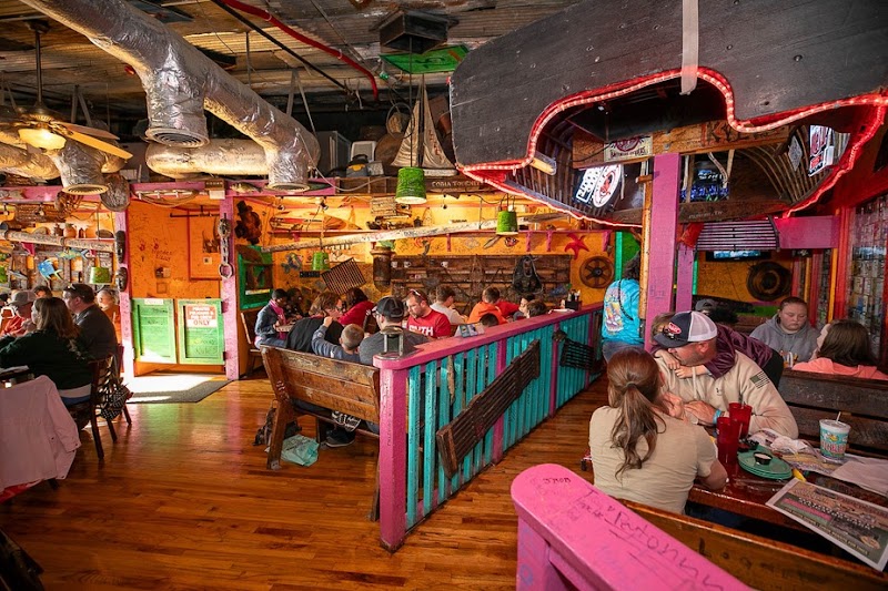 Fudpucker's Beachside Bar & Grill