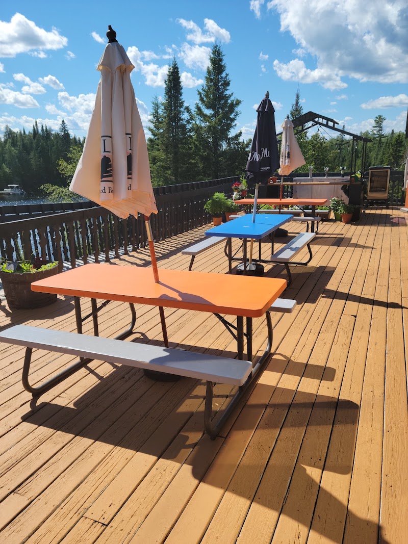 Poplar Haus Restaurant, Bar & Cabins