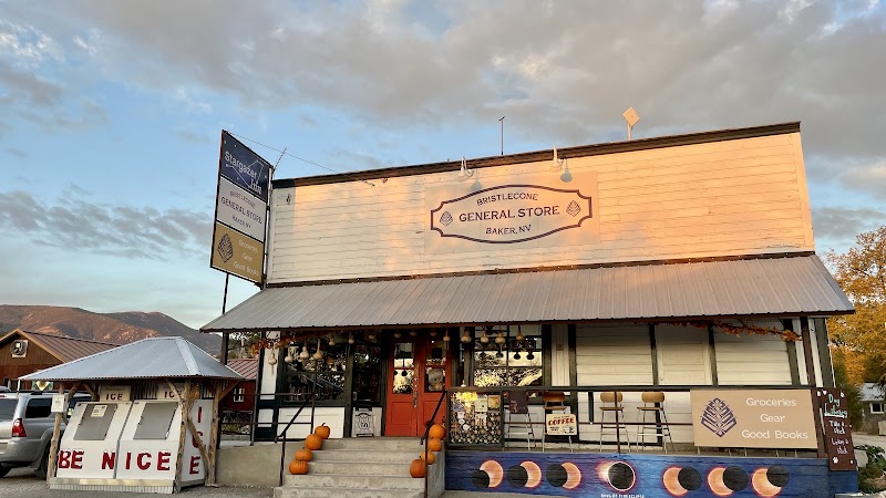 Stargazer Inn & Bristlecone General Store