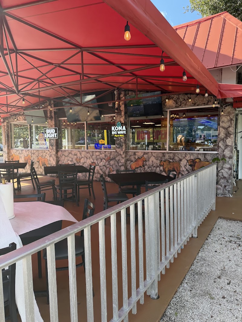 Golden Buffalo Sports Grill