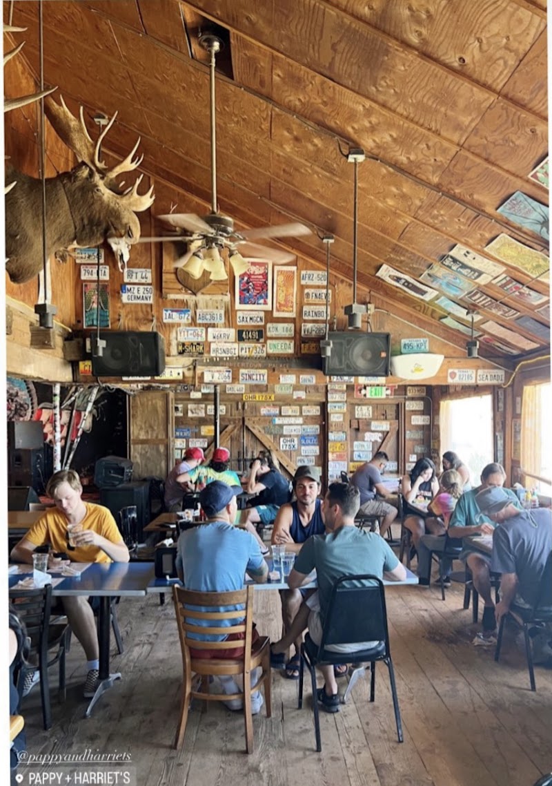 Pappy & Harriet's