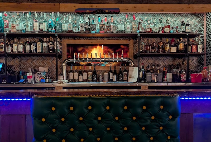 Elements Eatery & Bar