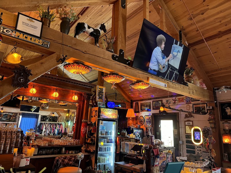 Cahoots Tavern